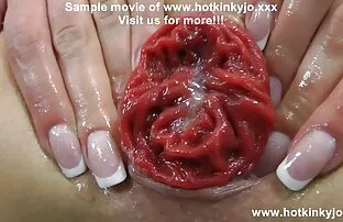 XXX A miúda da Webcam usa um grande vibrador. ver vidio pono