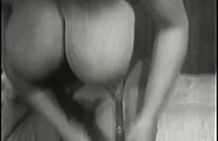 XXX Shemale vídeo pornô menina de menor Loira Amadora A Fazer Barebac Nojento.
