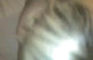 XXX FTM transguy brinca com mamilos, vídeo de pornô as panteras esguicha e fode o seu buraco