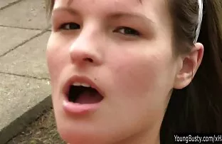 XXX O Sexy brinca com o seu brinquedo anal videos de sexo forcado no chuveiro