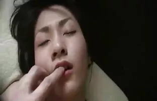 XXX passa o dia a caminhar e adora video sexo selvagem a pila!