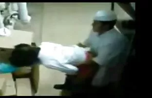 XXX O Papá A Bater Uma Pila Grossa Lá Fora. vídeo pornô da anitta